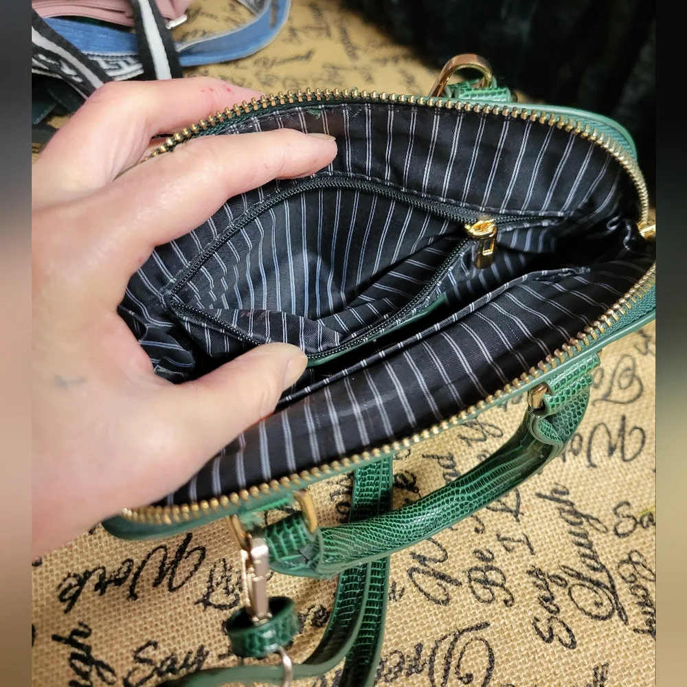Madison west faux  snakeskin crossbody bag-green - Picture 9 of 11